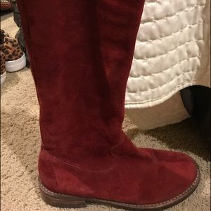 Matisse red velvet boot